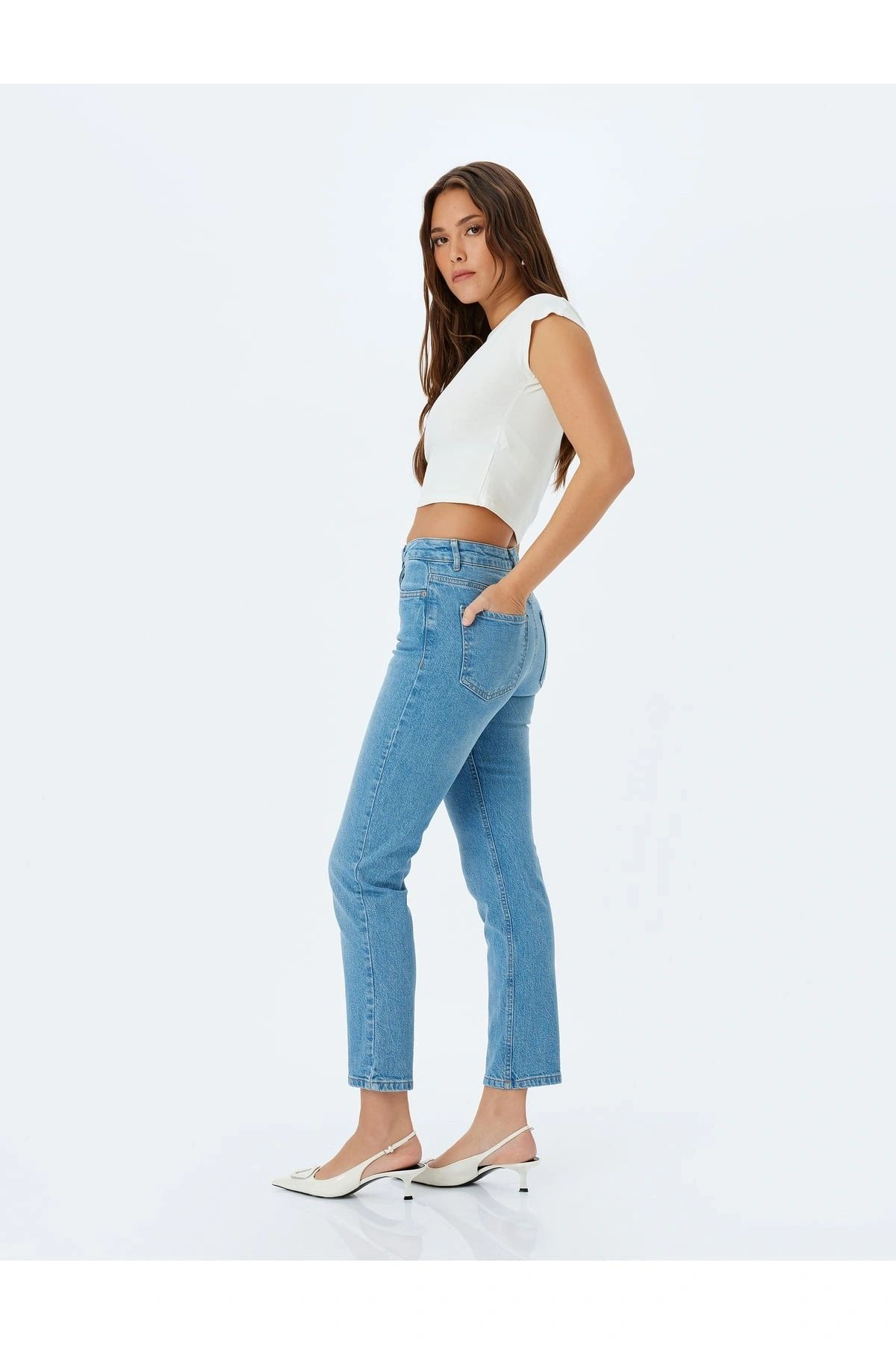 Normal Bel Slim Fit Düz Paça Cepli Düğmeli Kot Pantolon - Slim Straight Fit Jean