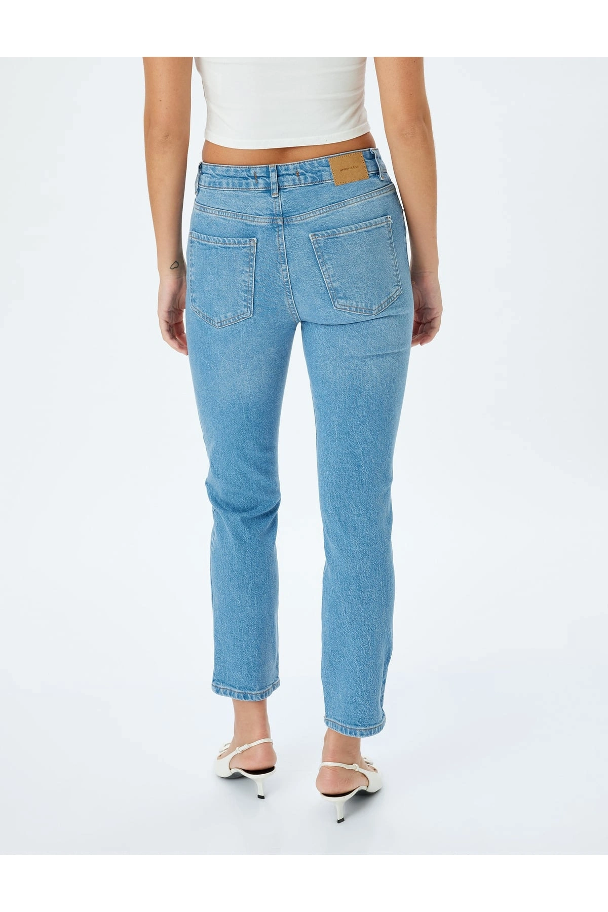 Normal Bel Slim Fit Düz Paça Cepli Düğmeli Kot Pantolon - Slim Straight Fit Jean