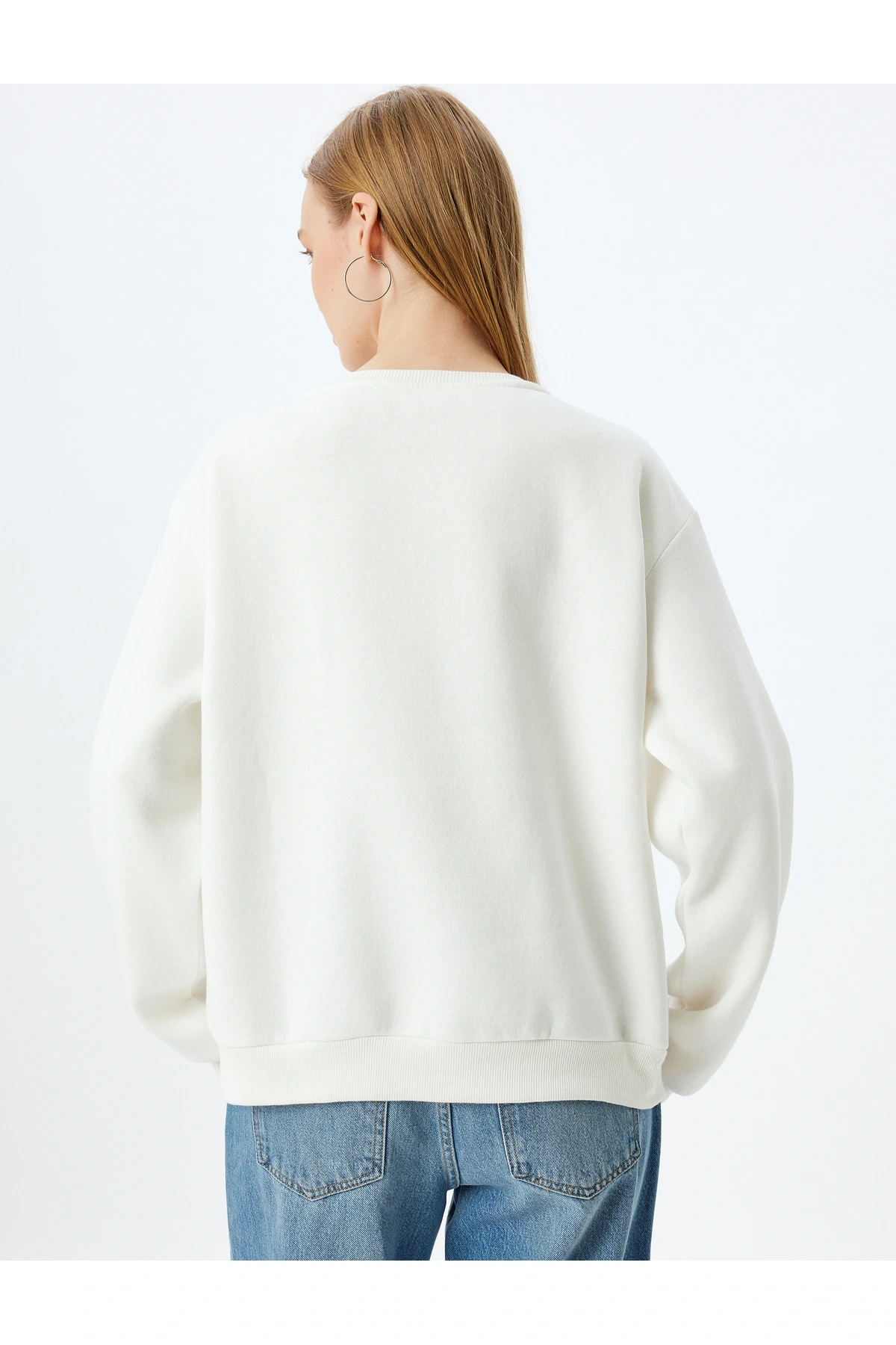 Oversize Sweatshirt Bisiklet Yaka Kolej İşlemeli Şardonlu