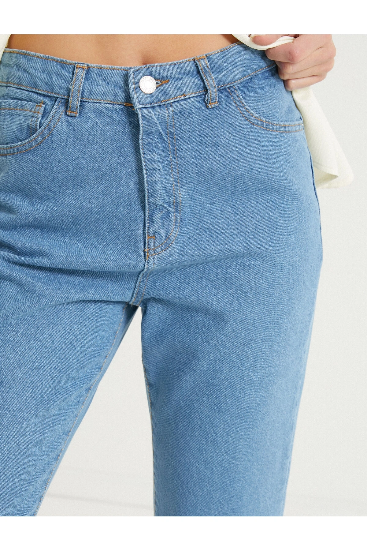 Pamuklu Yüksek Bel Mom Jean - Normal Bel Dar Kesim Dar Paça Pantolon