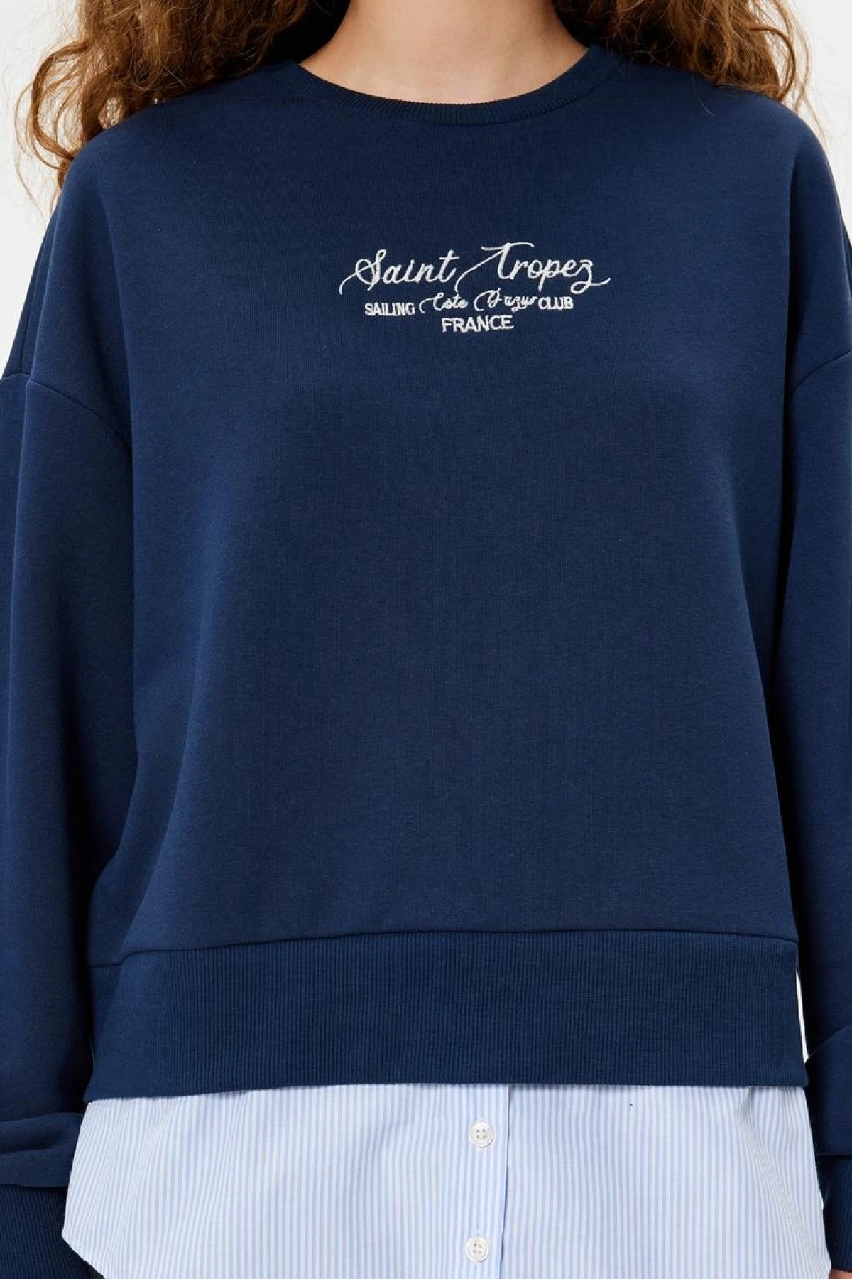 Şardonlu Oversize Sweatshirt Bisiklet Yaka Sloganlı Kumaş Detaylı