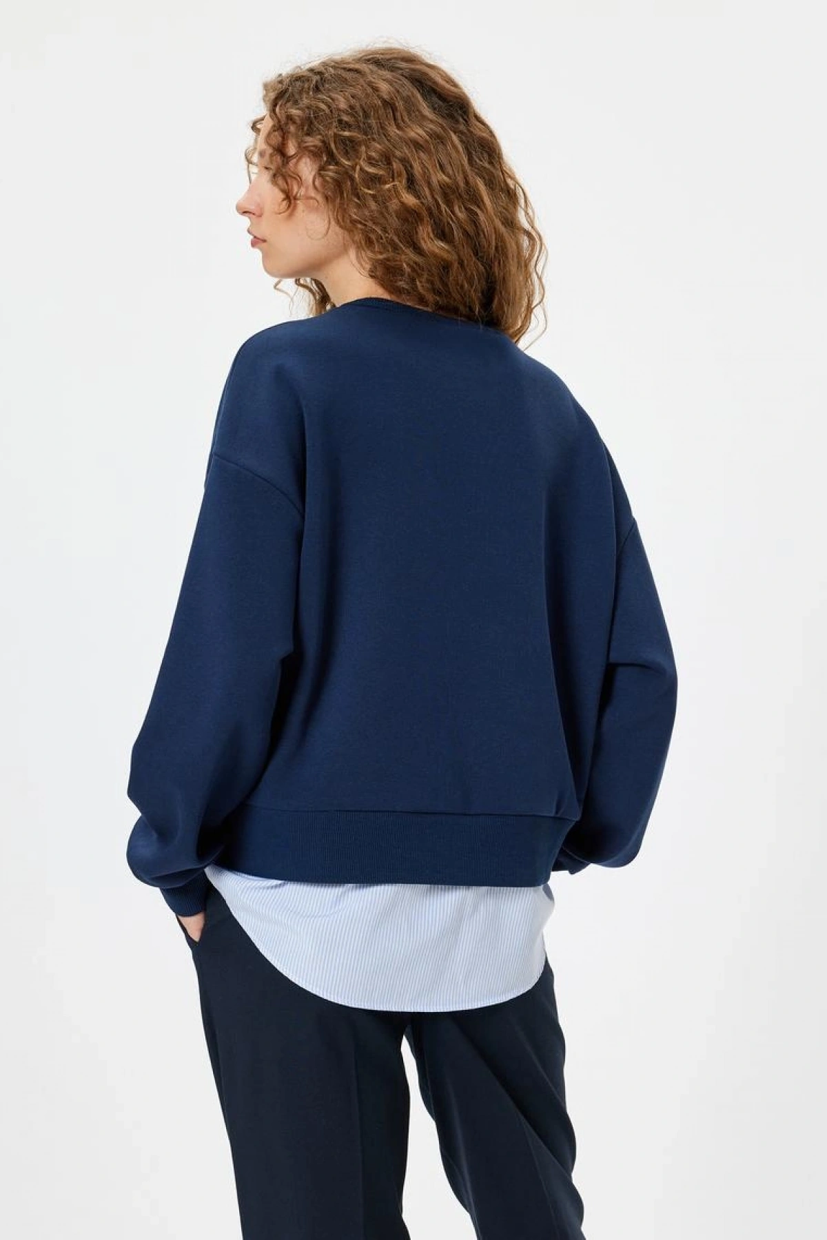 Şardonlu Oversize Sweatshirt Bisiklet Yaka Sloganlı Kumaş Detaylı
