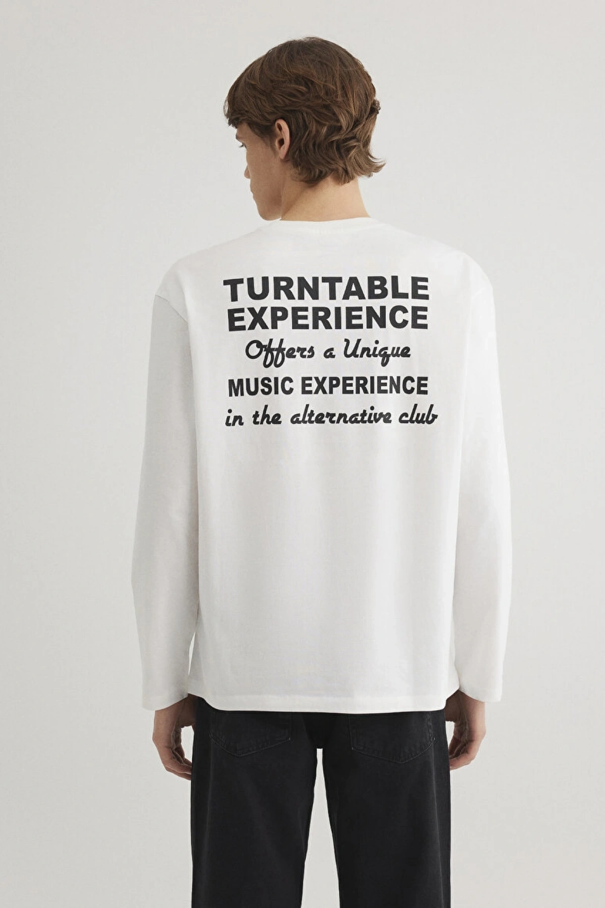 Sırt Baskılı Beyaz Tişört