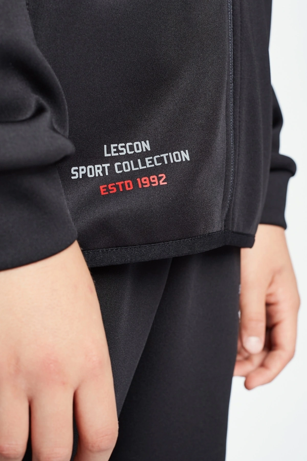 Siyah Çocuk Fermuarlı Kapüşonlu Sweatshirt 22b-3101