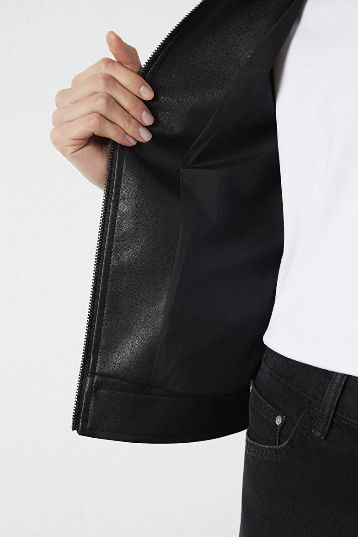 Siyah Suni Deri Ceket