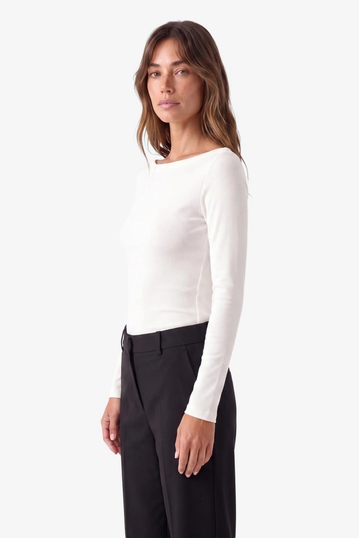 Slim Fit Pamuklu Kayık Yaka Uzun Kollu Basic Tişört