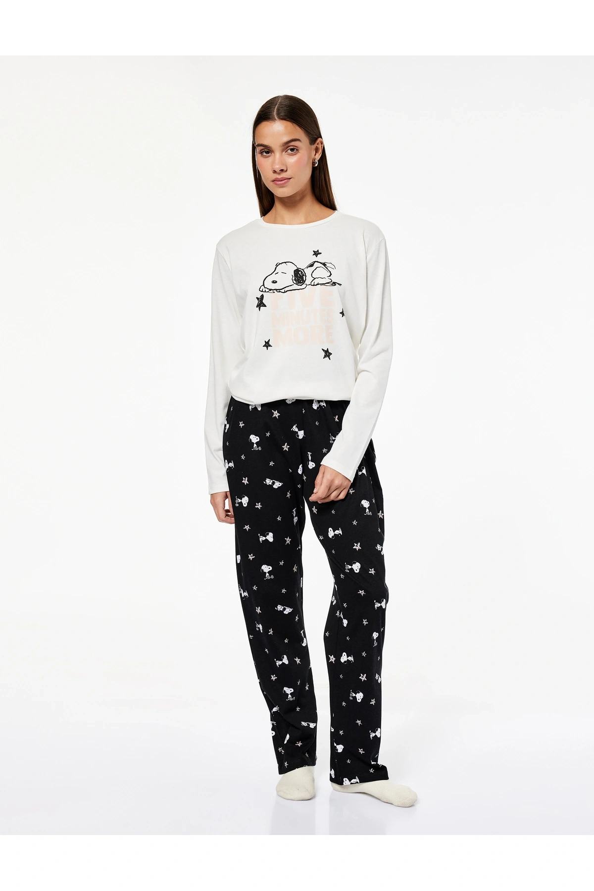 Snoopy Baskılı Lisanslı Uzun Kollu Bisiklet Yaka Pamuklu Pijama Takımı