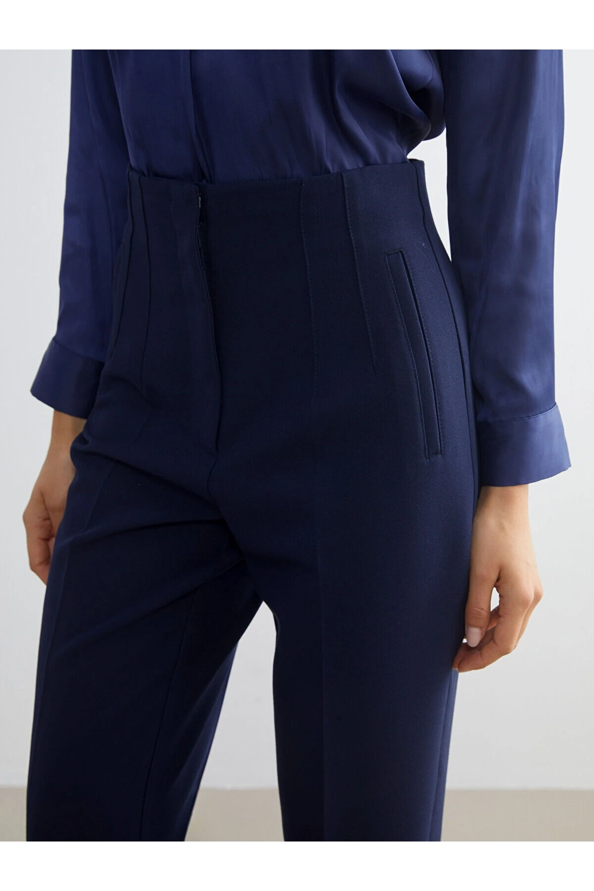 Standart Fit Kadın Cigarette Pantolon