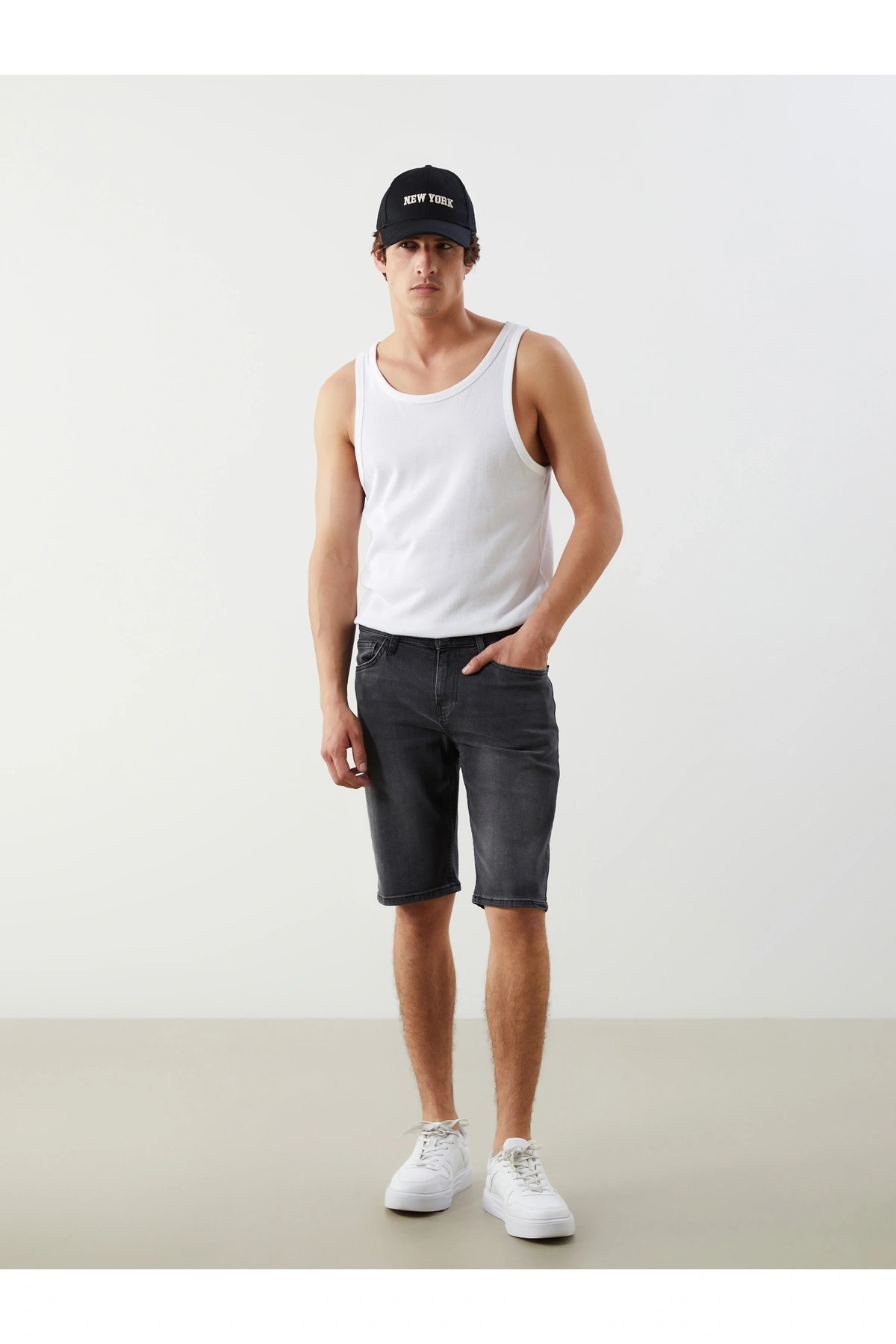 Standart Kalıp Erkek Jean Şort