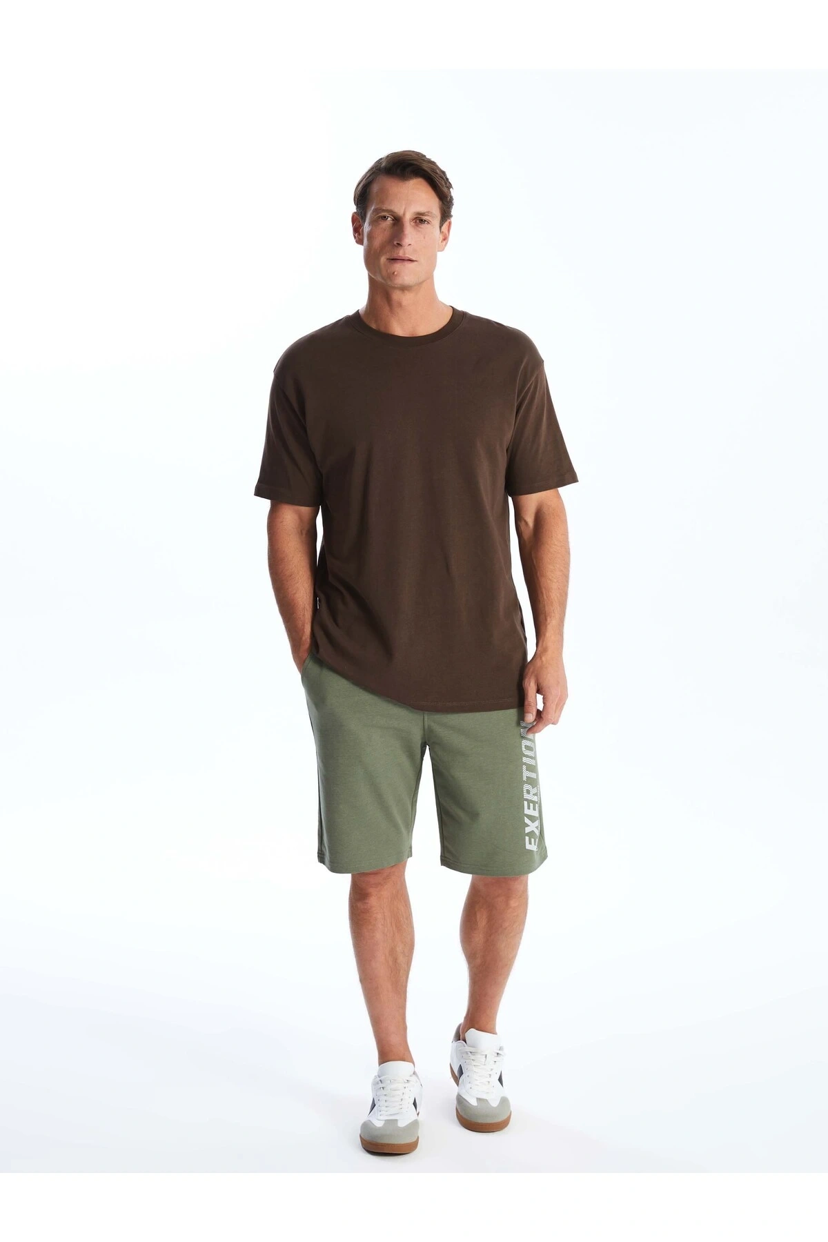 Standart Kalıp Erkek Şort