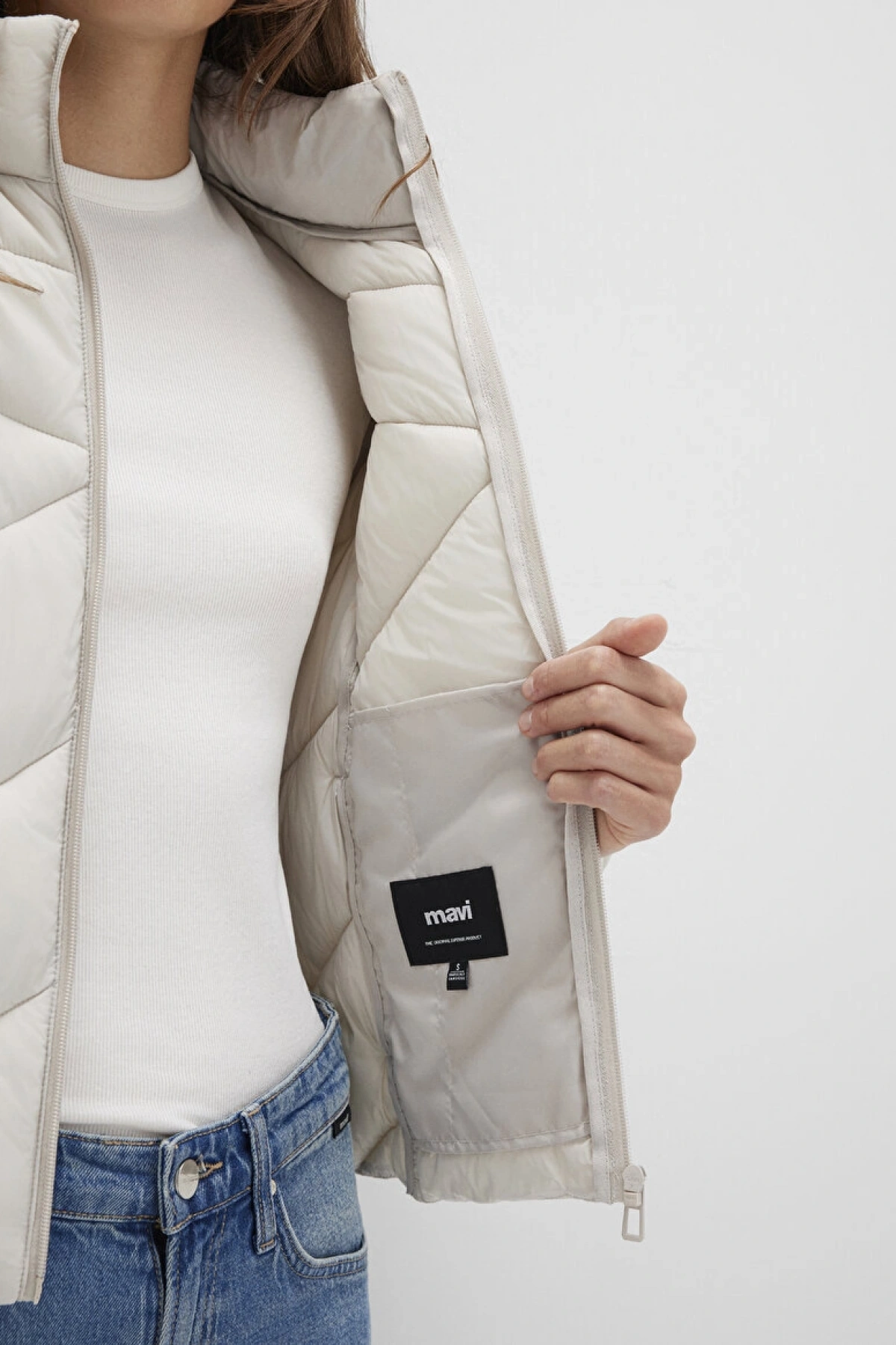 Su İtici Dik Yaka Ekru Şişme Mont