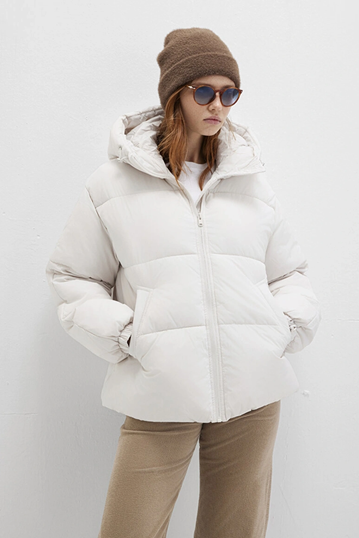 Su İtici Kapüşonlu Beyaz Şişme Mont