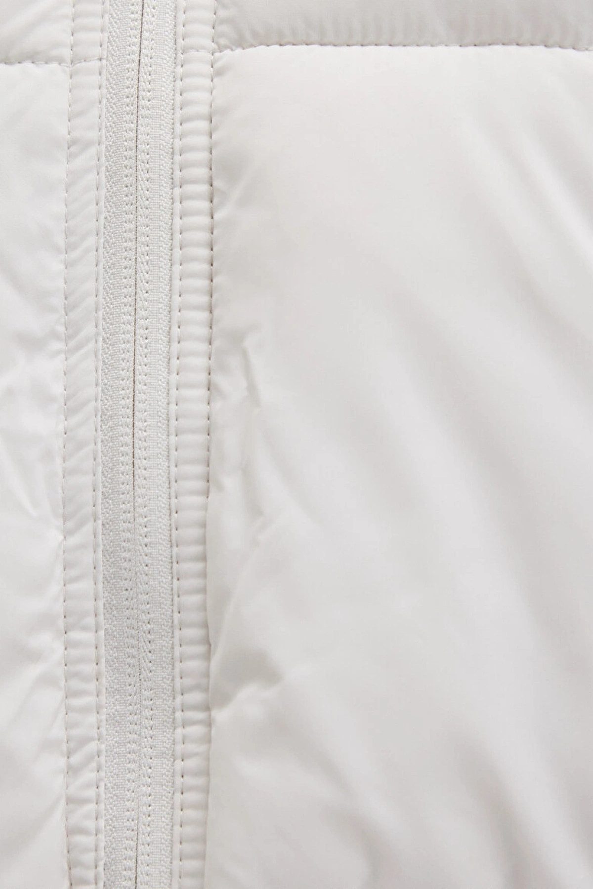 Su İtici Kapüşonlu Beyaz Şişme Mont