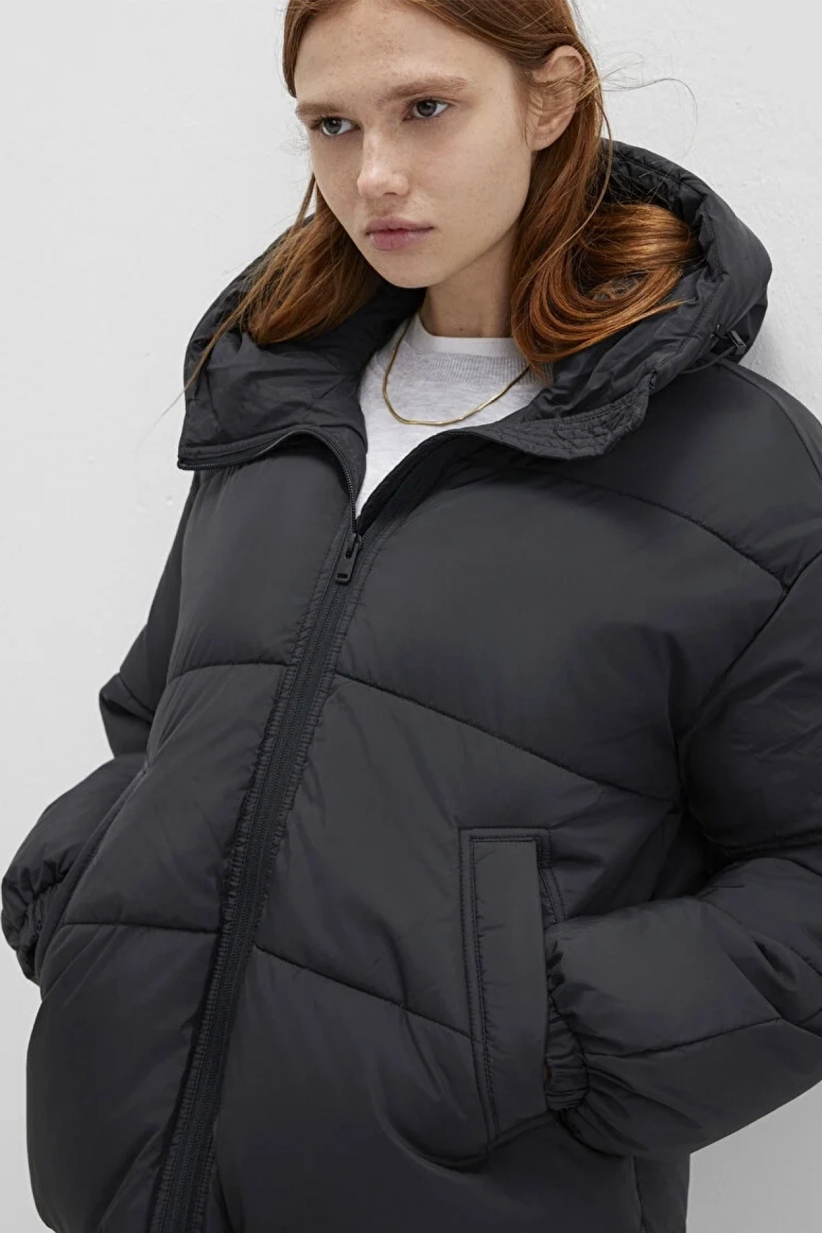 Su İtici Kapüşonlu Siyah Şişme Mont