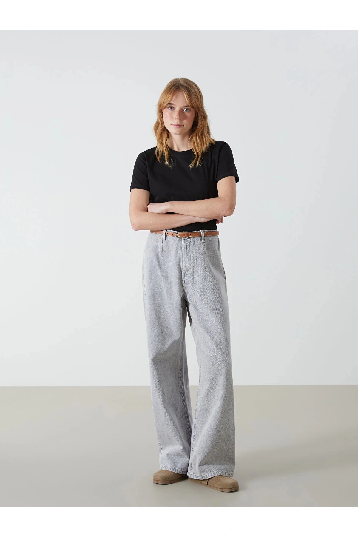 XSIDE Siyah Bisiklet Yaka Kadın Tişört