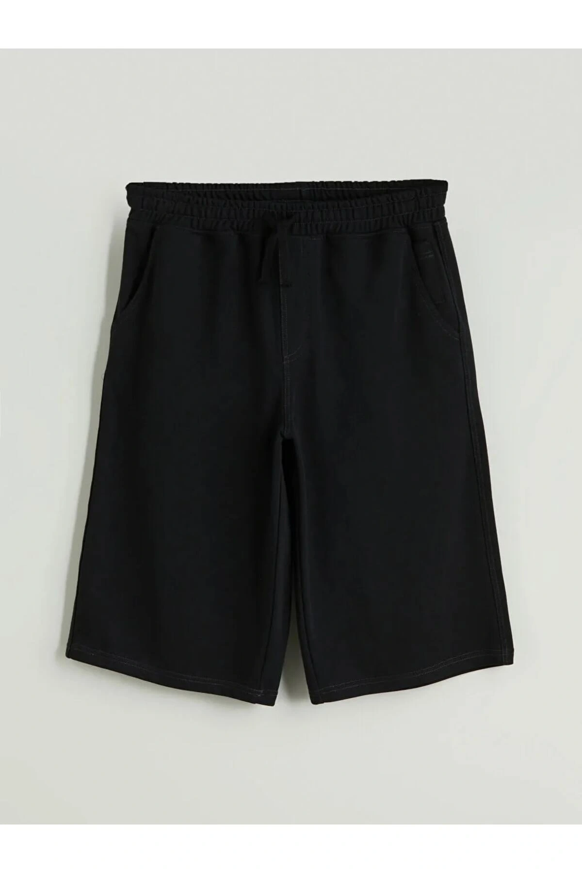 XSIDE Siyah Rahat Kalıp Erkek Şort