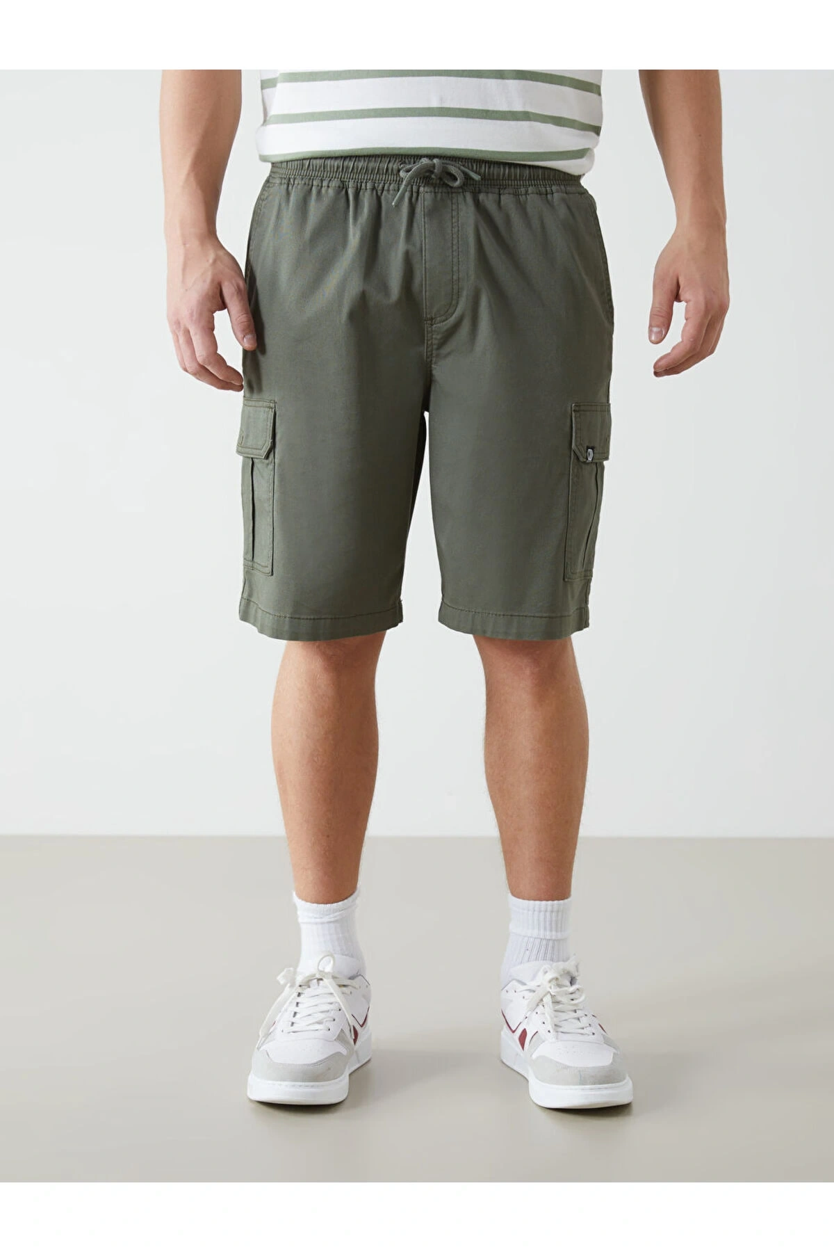 Yeni Sezon Standart Kalip Gabardin Erkek Kargo Sort - S55665Z8