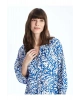 LCWAIKIKI Classic Mavi Kaçık Yaka Desenli Oversize Kadın Bluz