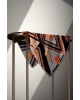 Vissona %100 Twill İpek Geometrik Desenli Taba - Siyah Renkli 90x90 Eşarp Dikim Şekli : El Dikişi