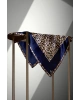 Vissona %100 Twill İpek Leopar Desenli Lacivert Renkli 90x90 Eşarp Dikim Şekli : El Dikişi