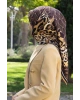 Vissona %100 Twill İpek Leopar Desenli Sütlükahverengi Renkli 90x90 Eşarp Dikim Şekli : El Dikişi