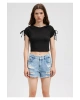 Mavi Omuz Detaylı Crop Siyah Tişört Slim Fit / Dar Kesim