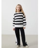 LCW Kids Siyah Bisiklet Yaka Kız Çocuk Kalın Sweatshirt