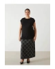 LCW Modest Siyah Bisiklet Yaka Kadın Tunik