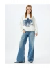 Oversize Sweatshirt Bisiklet Yaka Kolej İşlemeli Şardonlu