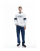 Şardonlu Uzun Kollu Bisiklet Yaka Renk Bloklu Kolej Baskılı Sweatshirt