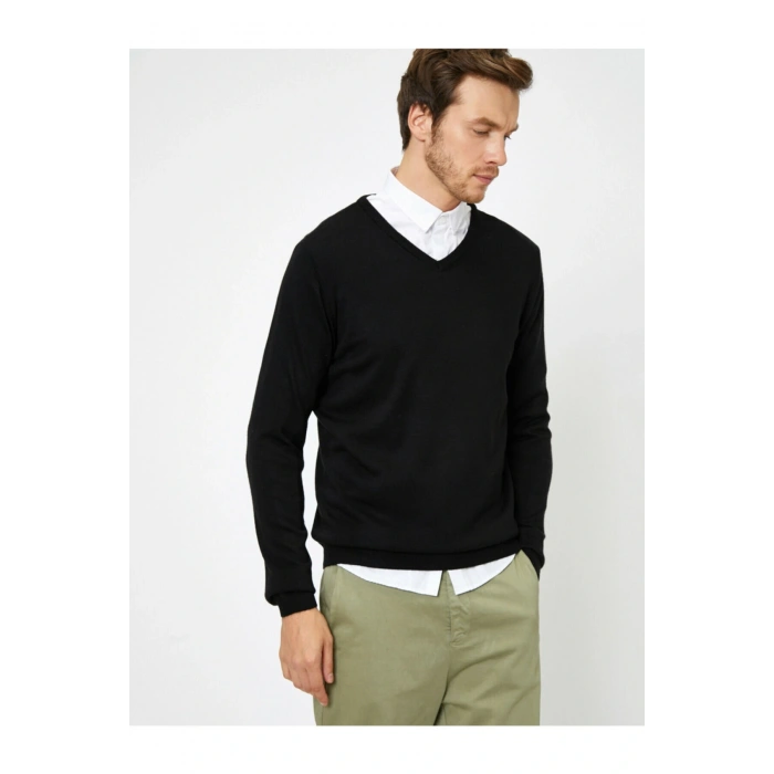 Erkek Siyah V Yaka Kazak