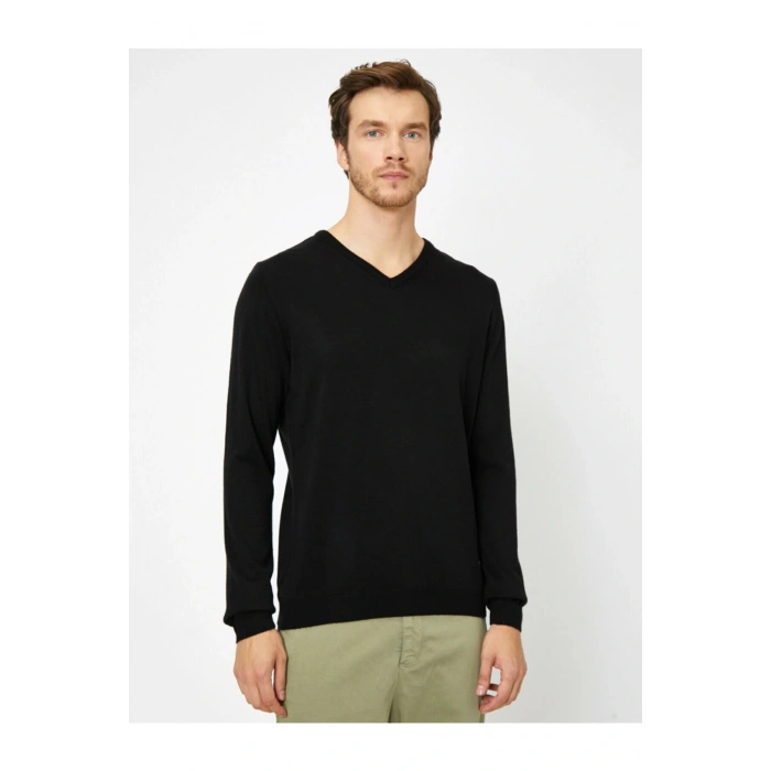 Erkek Siyah V Yaka Kazak