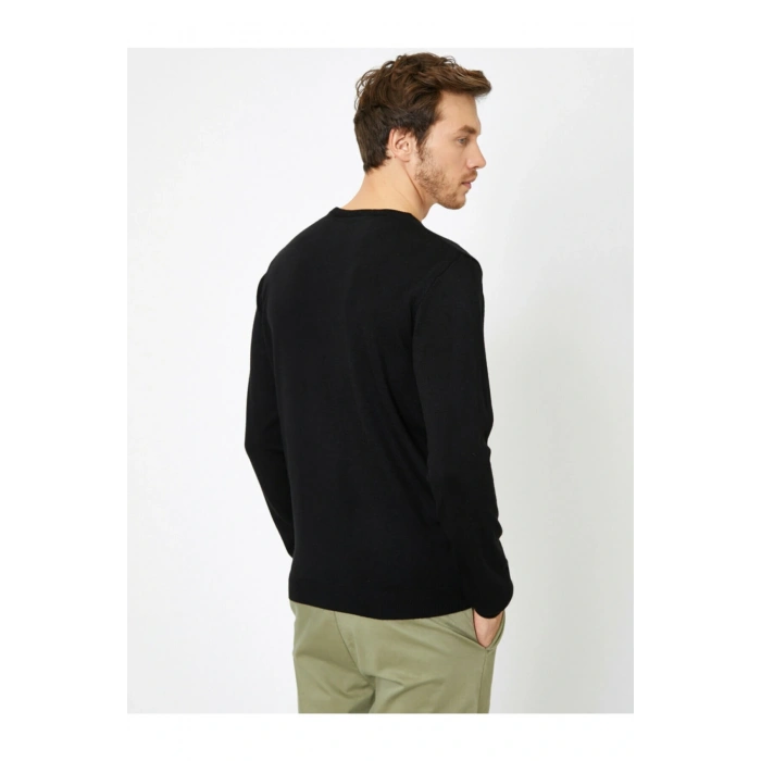 Erkek Siyah V Yaka Kazak