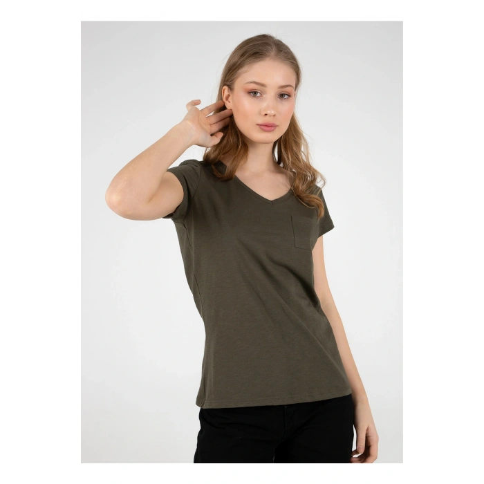 22y0147k1 V Yaka Kısa Kollu Normal Kalıp Düz Haki Kadın T-shirt