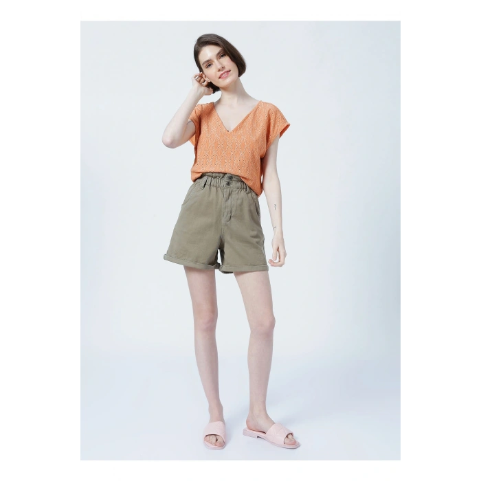 22y0542k1 Yüksek Bel Mom Fit Düz Haki Kadın Şort