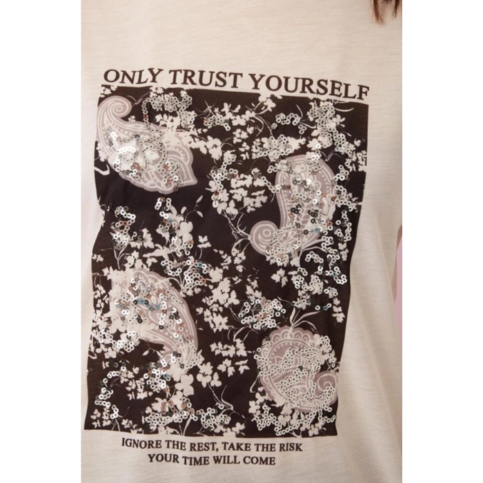 Bisiklet Yaka Skinny Fit Baskılı Bej Kadın T-shirt