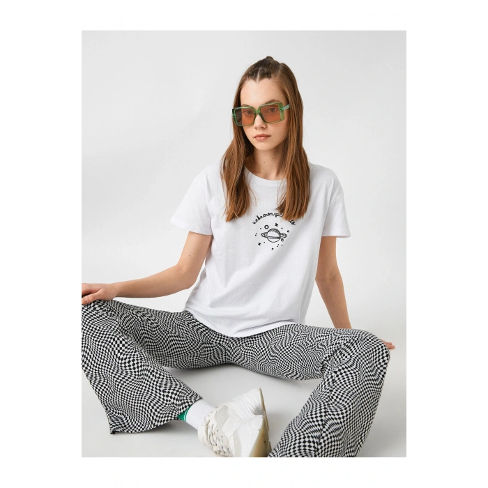 Bisiklet Yaka Kısa Kollu Tişört