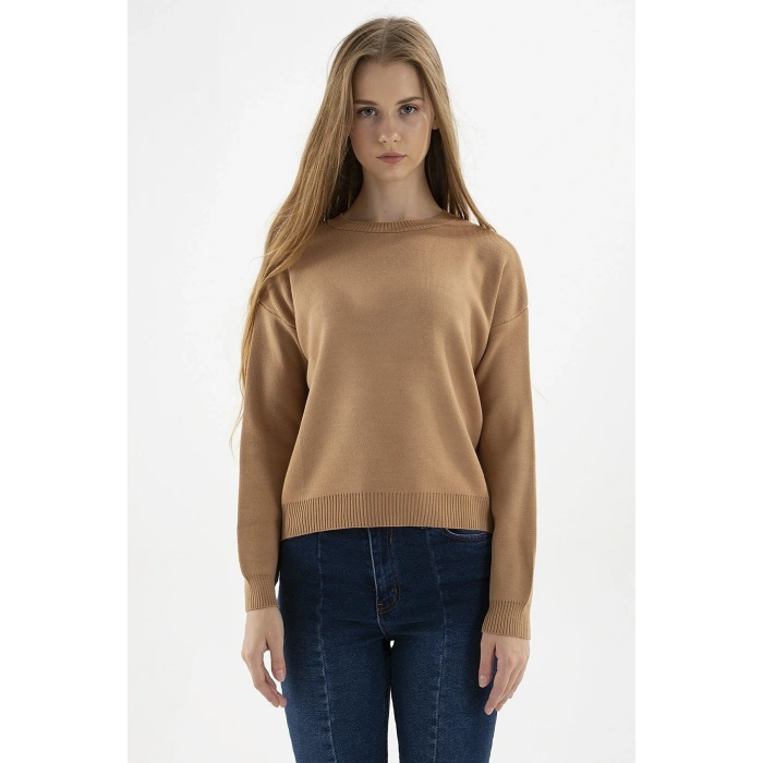 Kadın Düşük Omuzlu Kazak