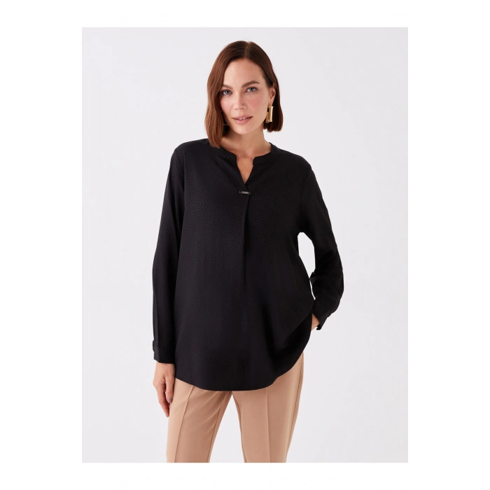 Kaçık Yaka Desenli Uzun Kollu Kadın Bluz