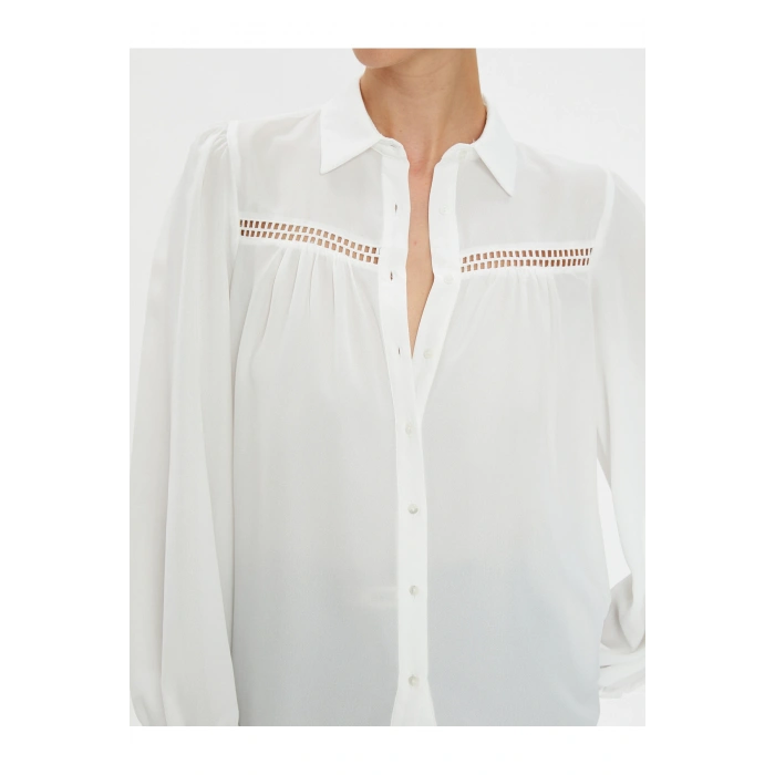 Uzun Kollu Gömlek Yakası Fırfırlı Düğmeli Dokulu