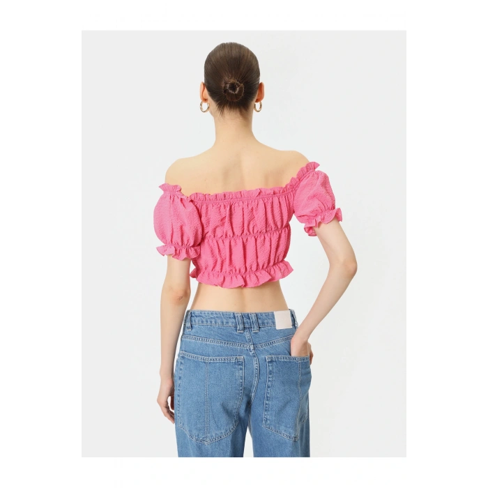 Omzu Açık Fırfırlı Bluz Crop Kısa Kollu Büzgülü Gofre Kumaş