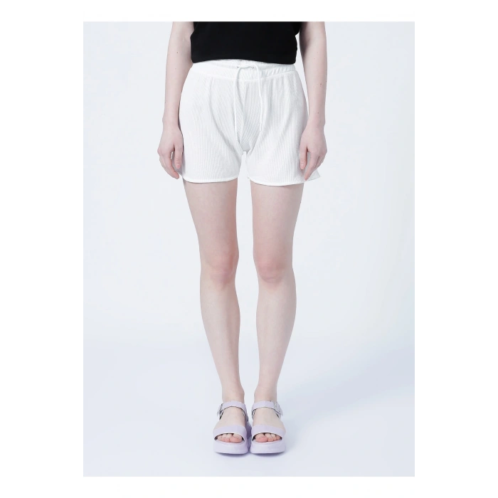 22y0657k1 Lastikli Rahat Petek Desenli Ekru Kadın Şort