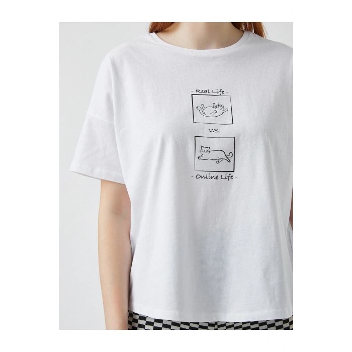 2sal10228ık Ekru T-shirt