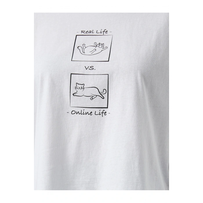 2sal10228ık Ekru T-shirt