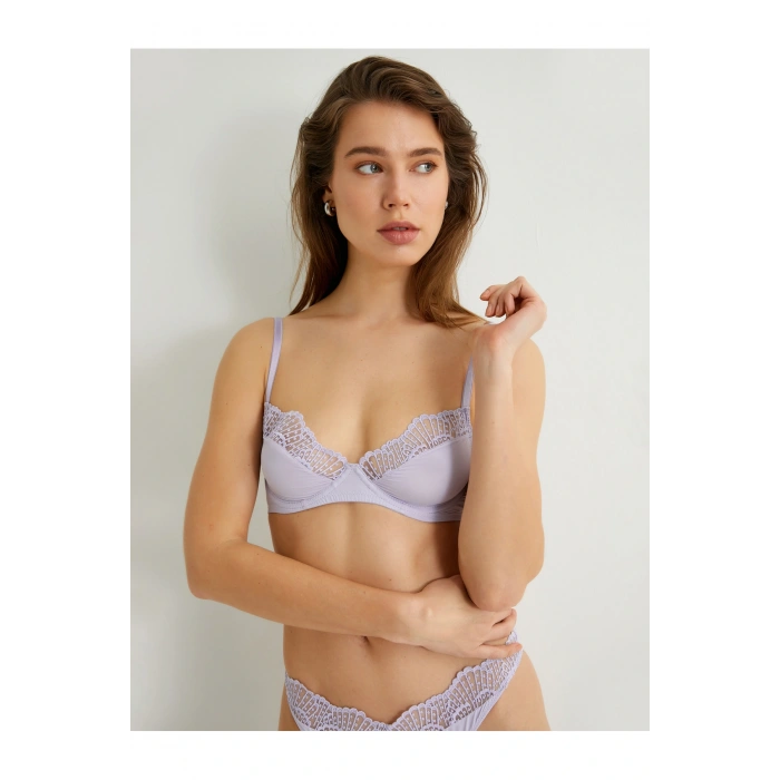Dantelli Balenli Sütyen Dolgusuz Kapsız