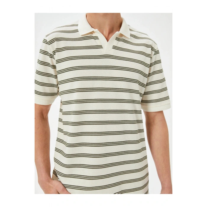 V Yaka Polo Tişört Dokulu Kısa Kollu Pamuklu