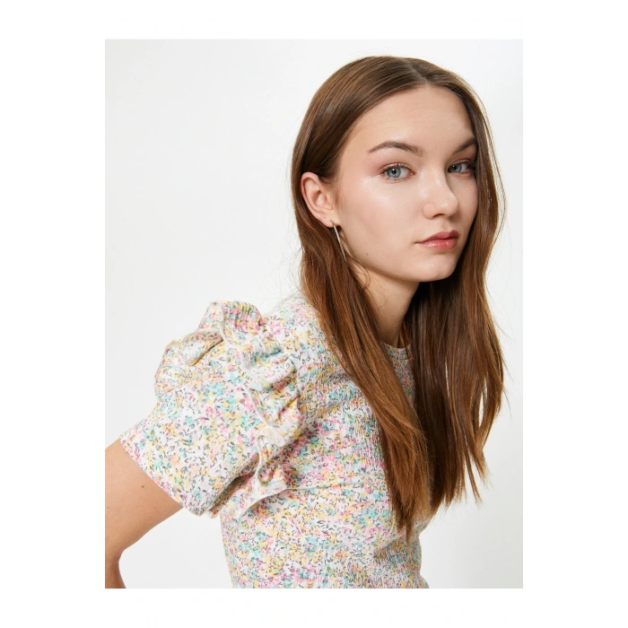 Çiçekli Fırfırlı Tişört Kısa Kollu Bisiklet Yaka Dokulu Bürümcük