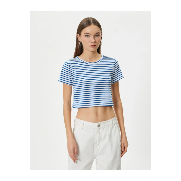 Crop Tişört Slim Fit Ribanalı Kısa Kollu Bisiklet Yaka