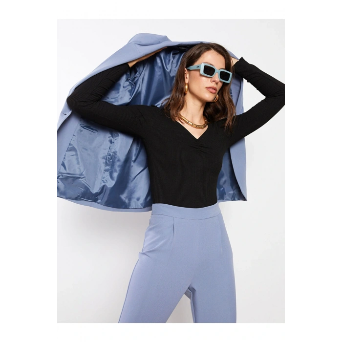 V Yaka Düz Uzun Kollu Kadın Tişört