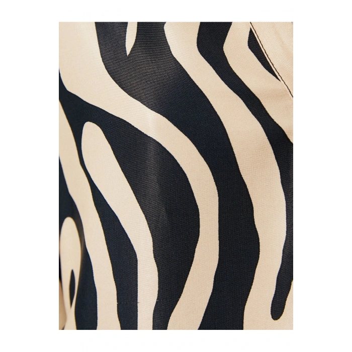 Zebra Desenli Gömlek Saten Düğmeli Klasik Yaka Regular Fit